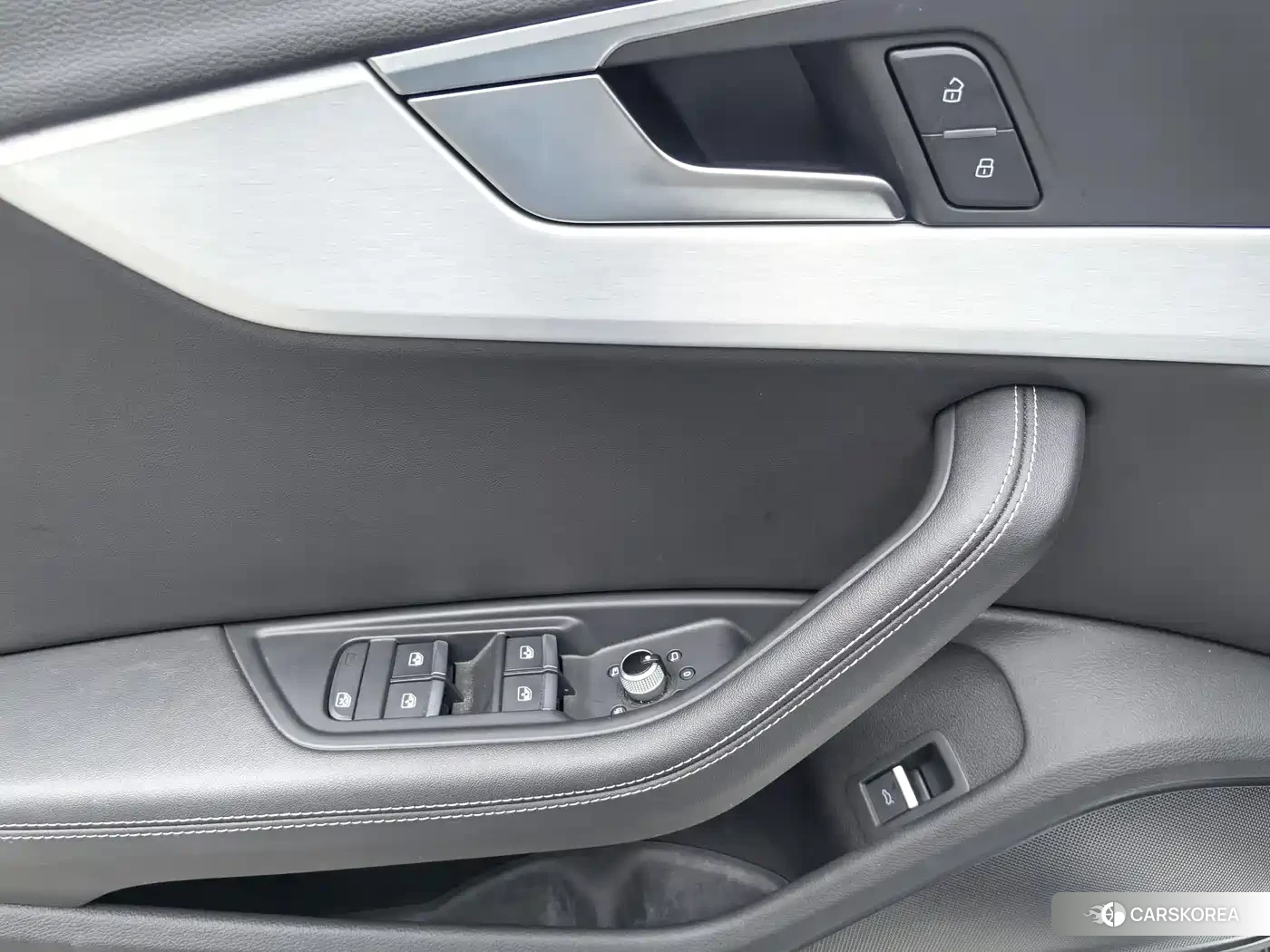 Audi A4L 2023 Белый из Китая, фото 2