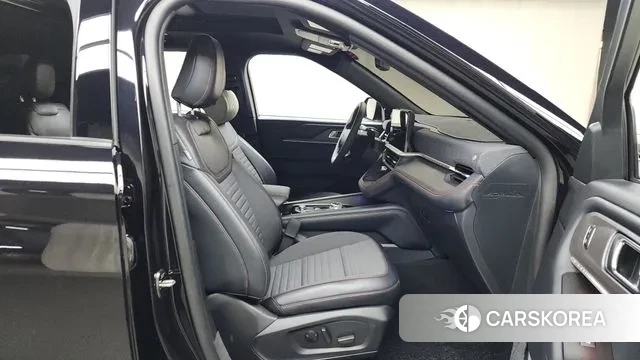 Ford Explorer 6th Generation 2025 Черный из Кореи, фото 2