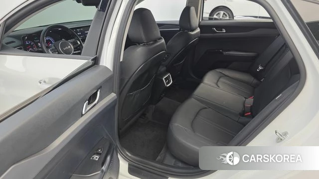 Kia K5 3rd generation 2023 Белый из Кореи, фото 2