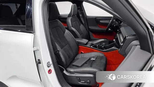 Volvo XC40 2020 Белый из Кореи, фото 2