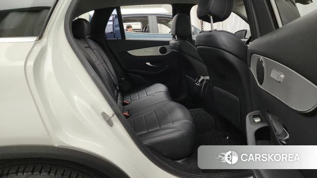 Mercedes-Benz GLC-Class X253 2018 Белый из Кореи, фото 2