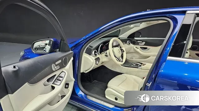 Mercedes-Benz C-Class W205 2019 Синий из Кореи, фото 2