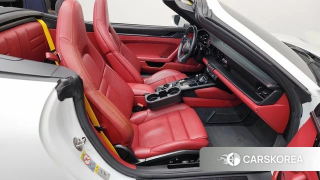 Porsche 911(992) 2022 Белый из Кореи, фото 2