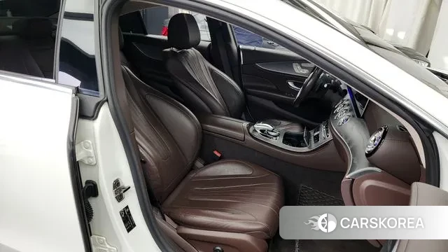 Mercedes-Benz CLS-Class C257 2019 Белый из Кореи, фото 2