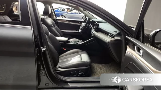 Kia K5 3rd generation 2021 Серый из Кореи, фото 2