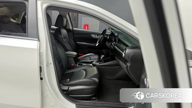 Kia Come New K3 2018 Белый из Кореи, фото 2