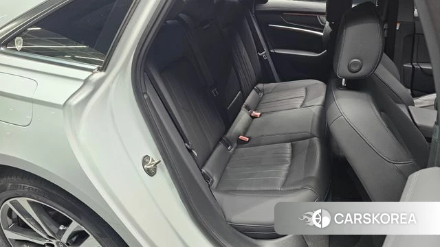 Audi A6 (C8) 2022 Белый из Кореи, фото 2