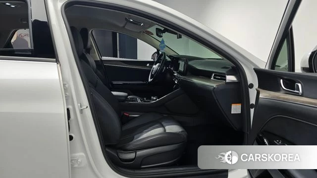 Kia K5 Hybrid 3rd Generation 2023 Белый из Кореи, фото 2