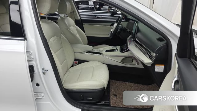 Hyundai The New Grandeur IG Hybrid 2022 Белый из Кореи, фото 2