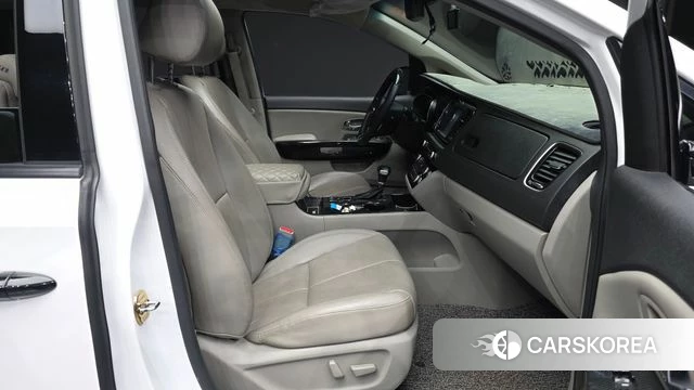 Kia The New Carnival 2019 Черный из Кореи, фото 2