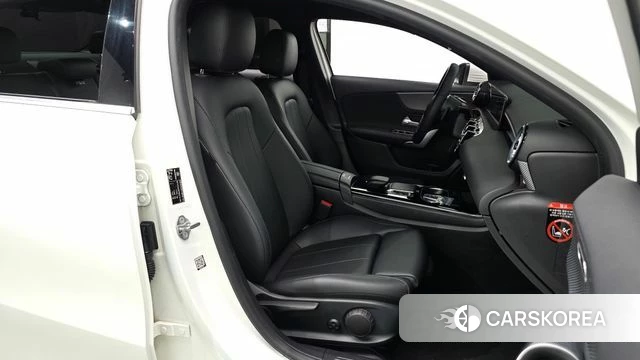 Mercedes-Benz A-Class W177 2021 Белый из Кореи, фото 2