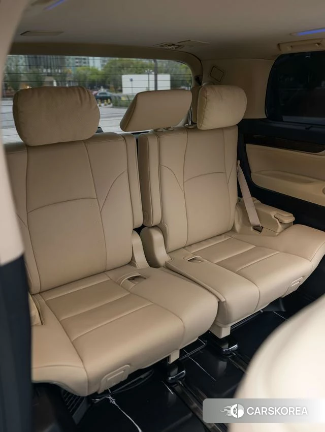 Toyota Elfa 2023 Черный из Китая, фото 2