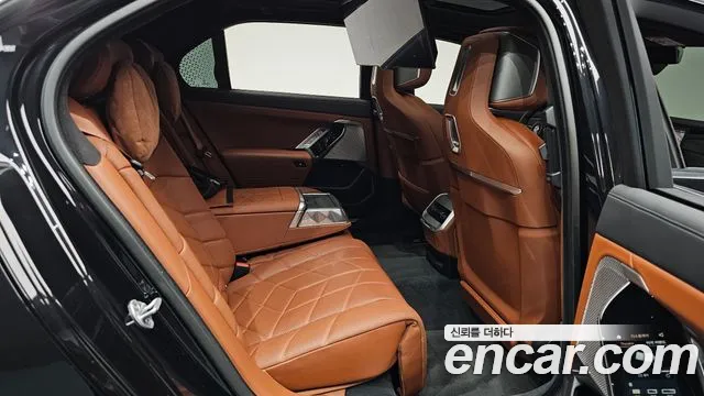 BMW 7 Series (G70) id 2675816 из Кореи 2