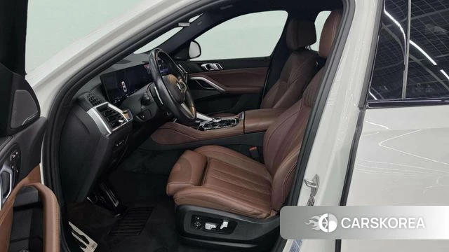 BMW X6 (G06) 2023 Белый из Кореи, фото 2