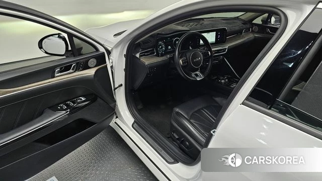 Kia K5 3rd generation 2023 Белый из Кореи, фото 2