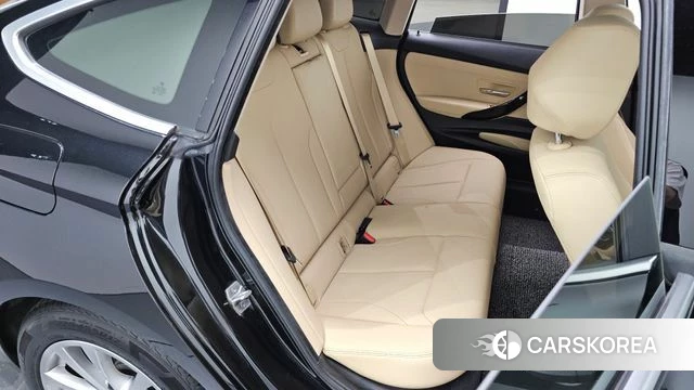 BMW 3 Series GT (F34) 2019 Черный из Кореи, фото 2
