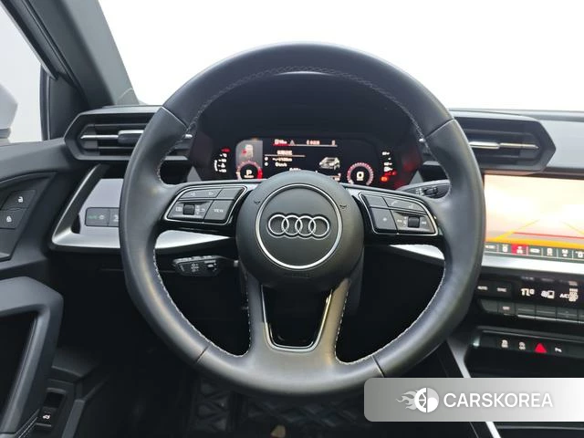 Audi A3 2023 Белый из Китая, фото 2