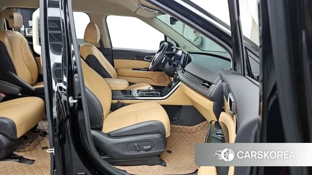 Kia Carnival 4th generation 2023 Черный из Кореи, фото 2