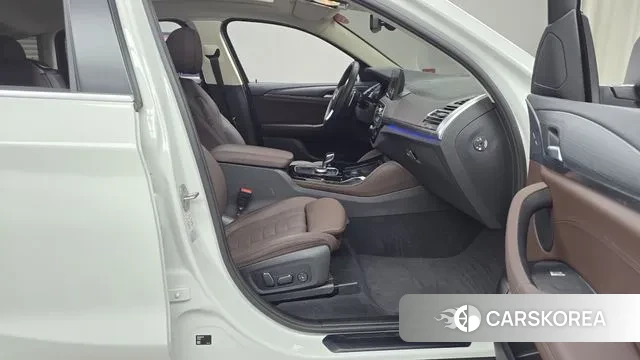 BMW X4 (G02) 2024 Белый из Кореи, фото 2