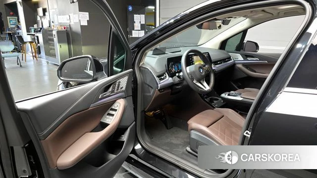 BMW 2 Series Active Tourer (U06) 2025 Черный из Кореи, фото 2