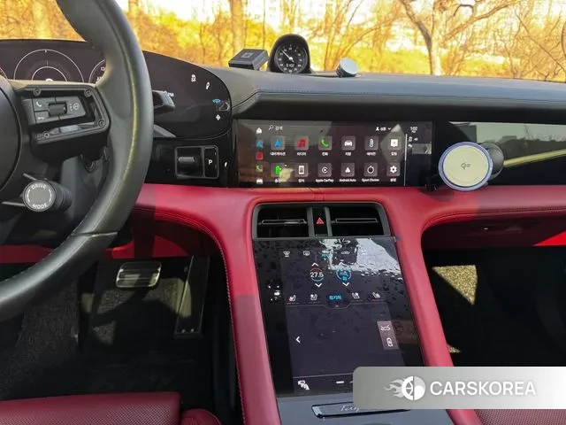 Porsche Taycan 2023 Белый из Кореи, фото 2