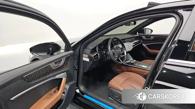 Audi A6 (C8) 2022 Черный из Кореи, фото 2