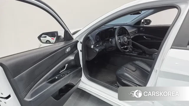 Hyundai Avante Hybrid (CN7) 2021 Белый из Кореи, фото 2