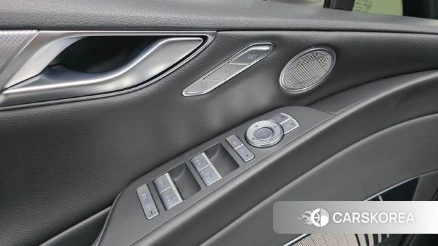 Genesis G80 (RG3) 2020 Серебряный из Кореи, фото 2