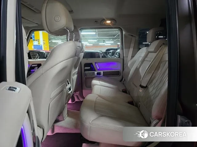 Mercedes-Benz G-Class W463b 2023 Коричневый из Кореи, фото 2