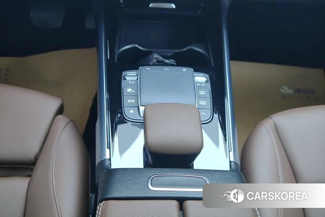 Mercedes-Benz GLB 2022 Черный из Китая, фото 2