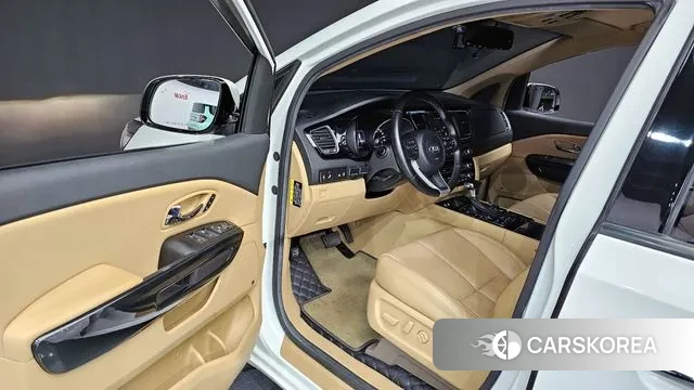 Kia All New Carnival 2018 Белый из Кореи, фото 2