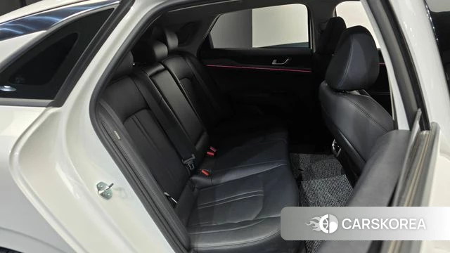 Kia The New K5 3rd generation 2024 Белый из Кореи, фото 2