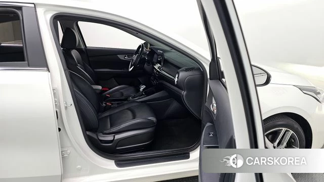 Kia Come New K3 2020 Белый из Кореи, фото 2