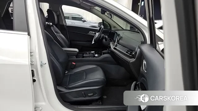 Kia Sportage 5th Generation 2022 Белый из Кореи, фото 2