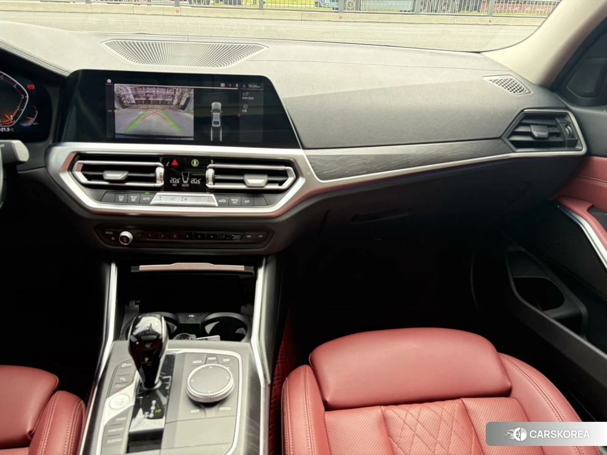 BMW 3 series 2021 Черный из Китая, фото 2