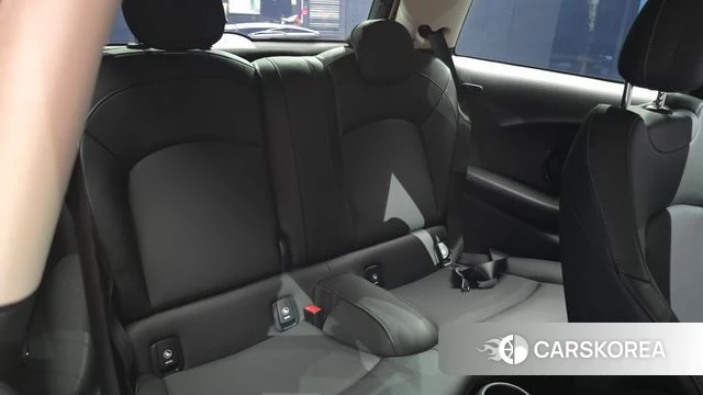 Mini Cooper 2019 Жемчужный цвет из Кореи, фото 2