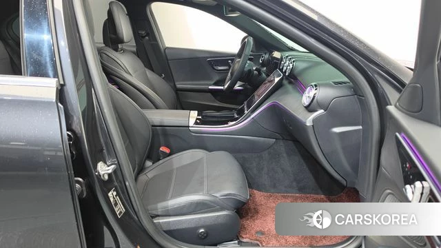 Mercedes-Benz C-Class W206 2023 Серый из Кореи, фото 2