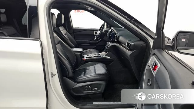 Ford Explorer 6th Generation 2020 Белый из Кореи, фото 2