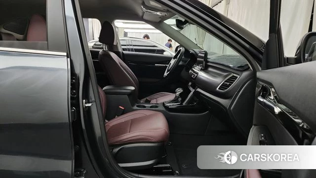 Kia Seltos 2022 Серый из Кореи, фото 2