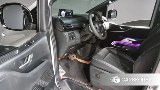 Hyundai Staria 2024 Белый из Кореи, фото 2