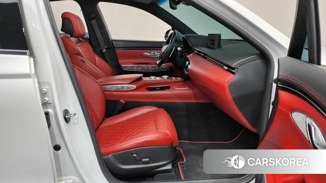 Genesis GV70 2022 Белый из Кореи, фото 2