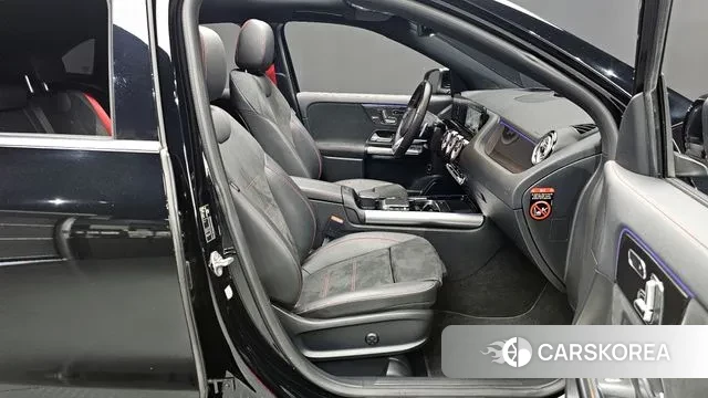 Mercedes-Benz GLA - Class H247 2021 Черный из Кореи, фото 2