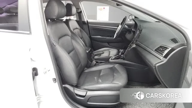 Hyundai Avante AD 2018 Белый из Кореи, фото 2