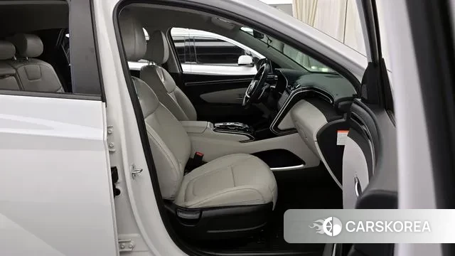 Hyundai Tucson Hybrid (NX4) 2021 Белый из Кореи, фото 2