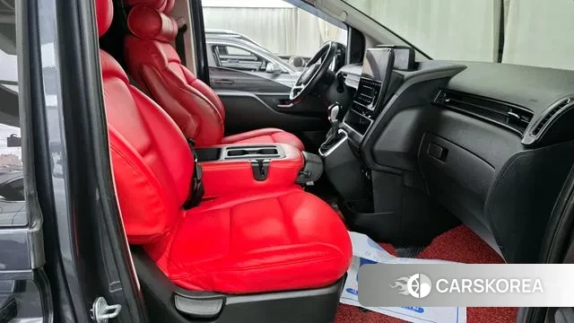 Hyundai Staria 2022 Серый из Кореи, фото 2