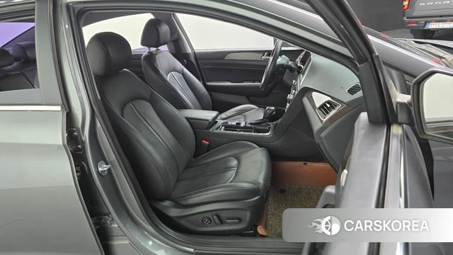 Hyundai Sonata New Rise 2018 Серебристо-серый из Кореи, фото 2