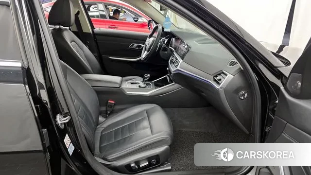 BMW 3 Series (G20) 2019 Черный из Кореи, фото 2