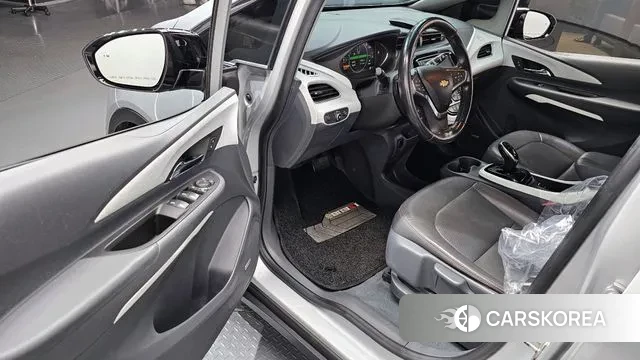 Chevrolet (GM Daewoo) Bolt EV 2019 Серебристо-серый из Кореи, фото 2