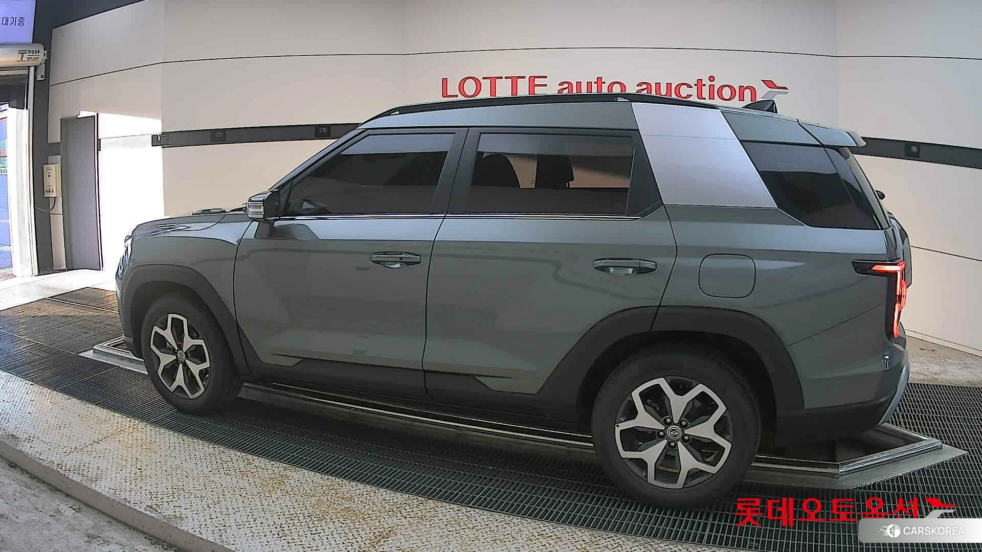 SsangYong Torres 2023 Forest Green из Кореи, фото 2