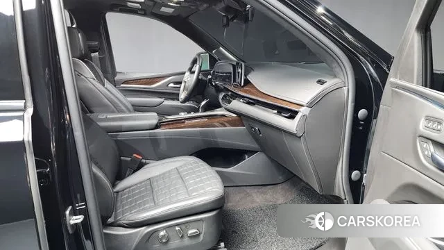 Cadillac Escalade 5th Generation 2023 Черный из Кореи, фото 2